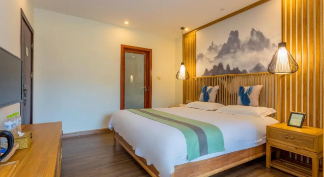 Люкс с видом на реку Riverside Inn Guilin Central