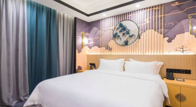 Люкс Grand Tianmei Land Hotel  (Beiliu Wanda Plaza store)