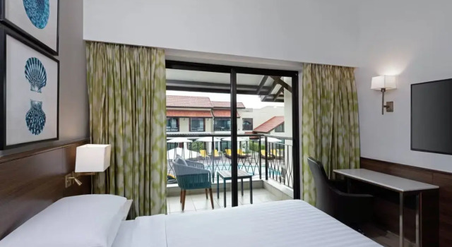 Двухместный номер Deluxe с видом на бассейн Fairfield by Marriott Goa Benaulim