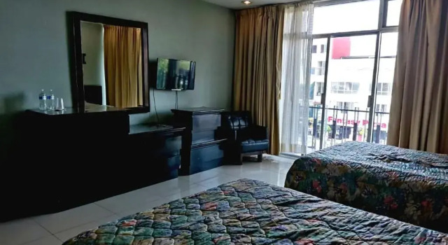 Полулюкс Hotel Mary Celaya
