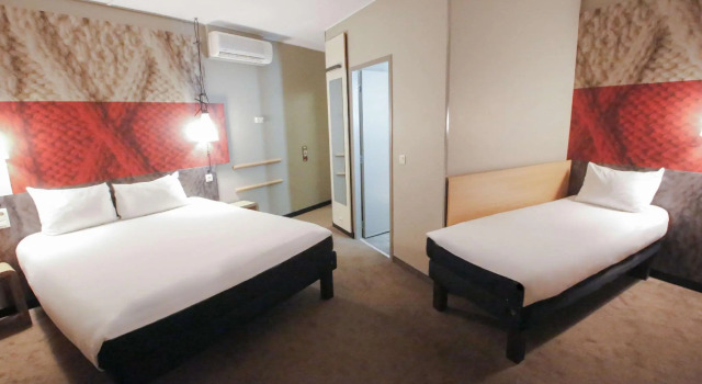 Трёхместный номер Premium ibis Hotel Brussels off GrandPlace