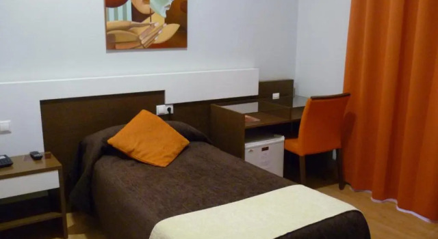 Explanada Hotel Alicante, Забронировать Отель Отели Аликанте с парковкой, рядом с Музей Dinopetrea, Парковка