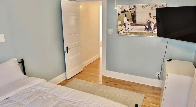 Beach City Craftsman - Walk to Beach