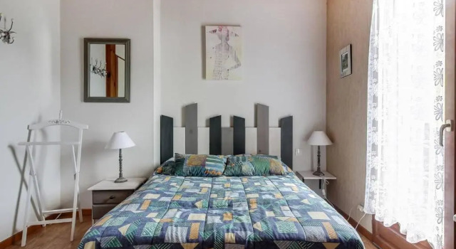Appartement Cauterets, 3 pièces, 6 personnes - FR-1-401-52, Rezervasyon Daire Pyrenees National Park otoparklı oteller, Otopark