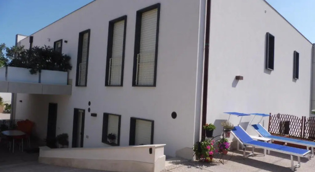 Maiolica guest house,a delicious studio, Book Guesthouse Hotels in Sicily with Parking, Parking
