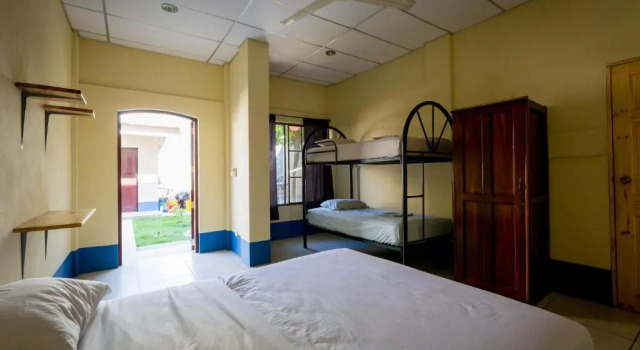 Номер Standard Poco a Poco Hostel
