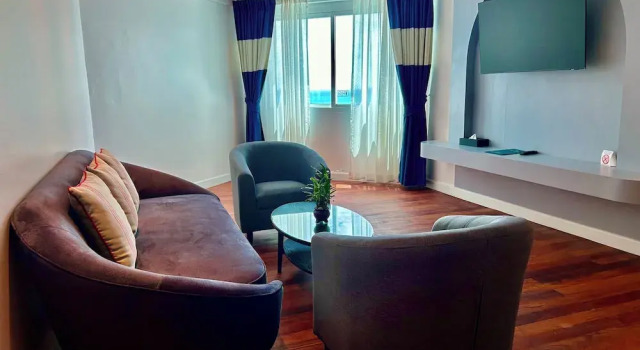 Номер люкс семейный с видом на море Jomtien Palm Beach Hotel & Resort - Family-Friendly