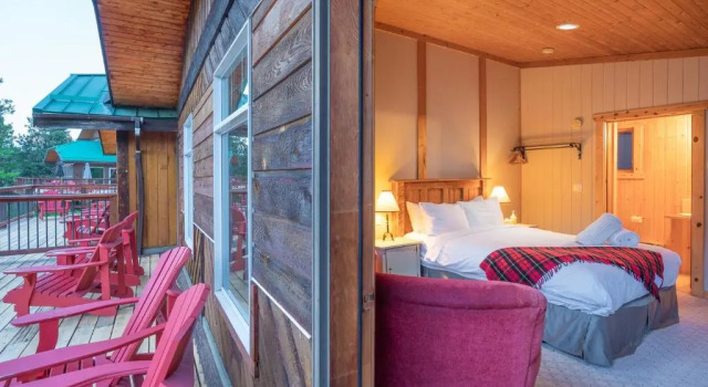 Двухместный номер Standard с балконом Mount Engadine Lodge
