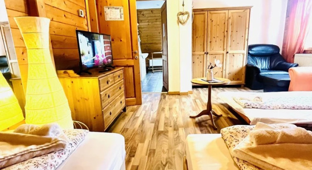 Четырёхместный семейный номер Standard Ohana Boutique Hotel