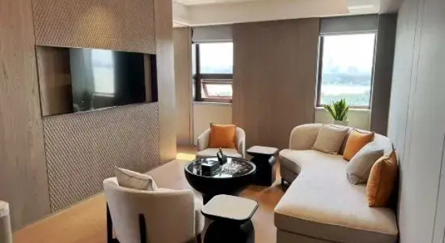 Suite z widokiem na jezioro Jinling Star Hotel