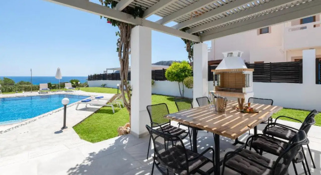 Вилла Villa Melodia, 4 Bedroom Villa with Private Pool