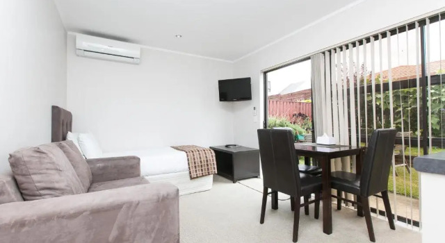 Апартаменты Superior Parkview Motor Inn