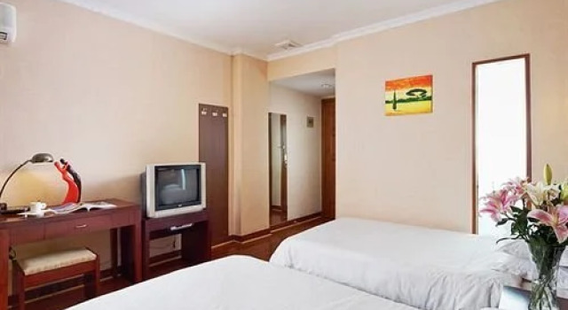 Starway Hotel