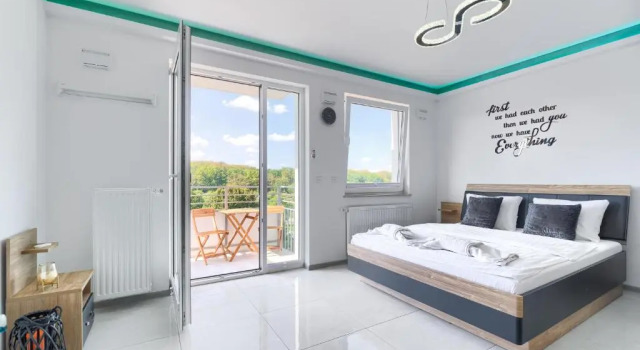 Апартаменты c 1 комнатой Good Day Apartments- private parking new town