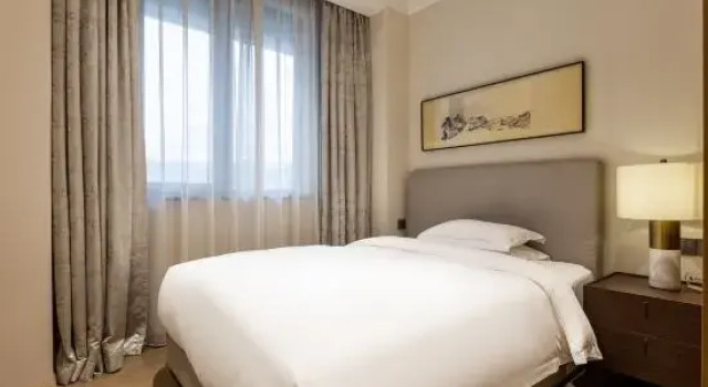 Люкс с 3 комнатами с балконом и с видом на реку Gajiry Riverview Serviced Apartments