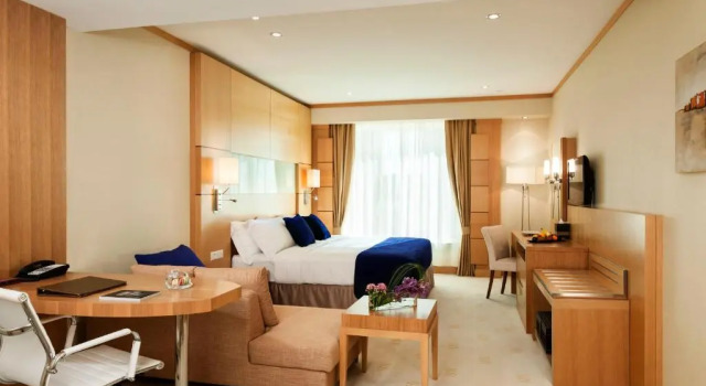 Номер Deluxe Carlton Downtown Hotel