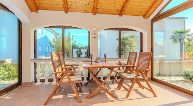 Коттедж Superior Holiday home Suric