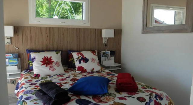 La Cadanise, Suite Étoilée, Prenota Hotel Hotel a Alvernia con parcheggio, Parcheggio