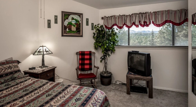 604 White Mountain Drive-two-bedroom, Varaa Hotelli Hotellit New Mexico pysäköinnillä, Pysäköinti