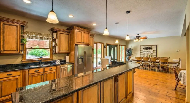Коттедж Tryon House w/ Hot Tub - Near Equestrian Centers!