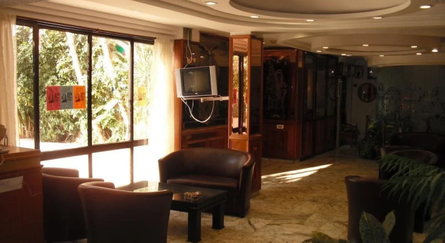 King Koresh Hotel