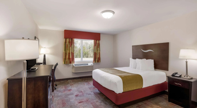 Двухместный номер Standard SureStay Hotel by Best Western Whittington Rend Lake