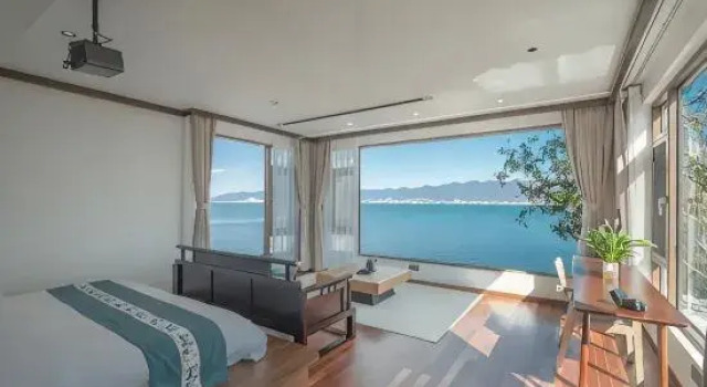 Люкс Grand Dali Qiyiqing Linghai Scenic Resort Homestay