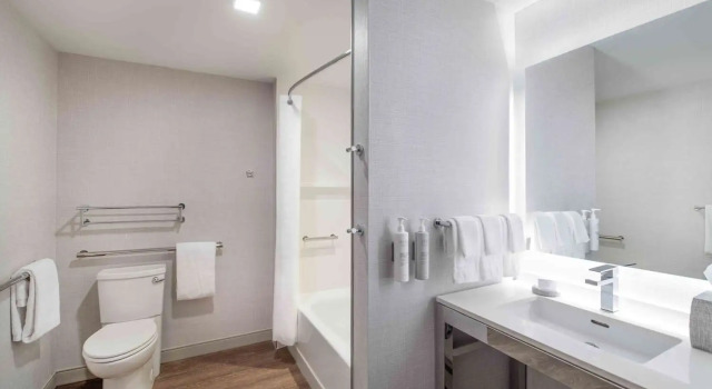 Люкс Homewood Suites By Hilton Boston Logan Airport Chelsea