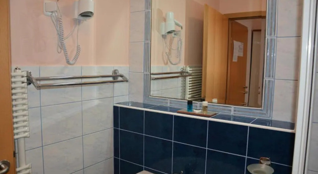 Трёхместный номер Comfort Hotel Imperium