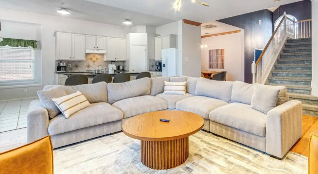 Group-friendly Grand Prairie Home w/ Perks!