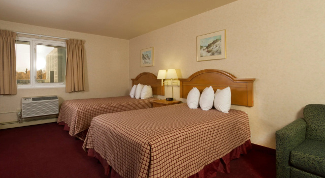 Четырёхместный номер Standard GuestHouse Anchorage Inn