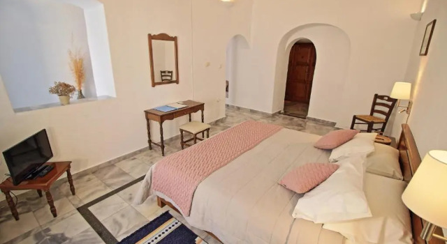 Трёхместный номер Superior Aethrio Sunset Village - Oia
