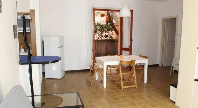 Trilo Frau, Rezervovat Apartmán Numana 