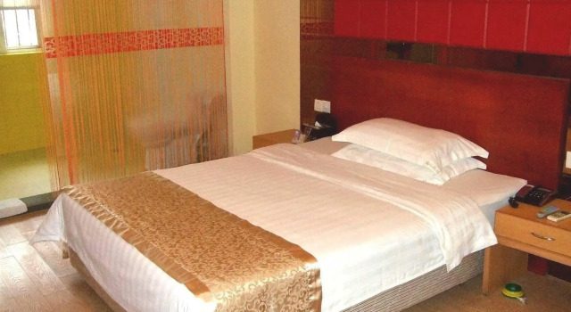 Tongxin Hotel - Shenzhen, Prenota Hotel Liantang Guangdong