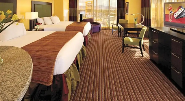 Четырёхместный номер Deluxe Eastside Cannery