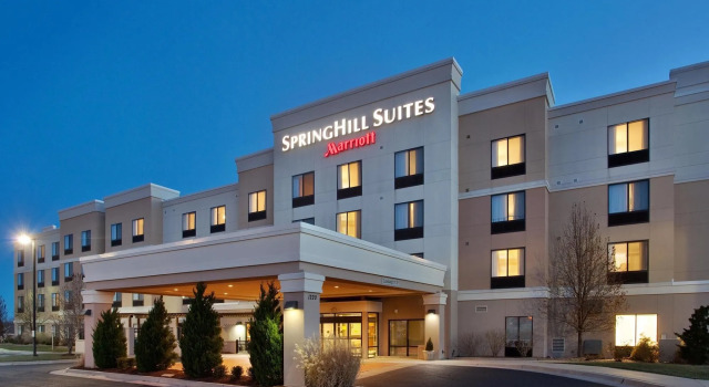 Springhill Suites by Marriott Wichita East At Plazzio, Prenota Hotel Hotel a Kansas con parcheggio, Parcheggio