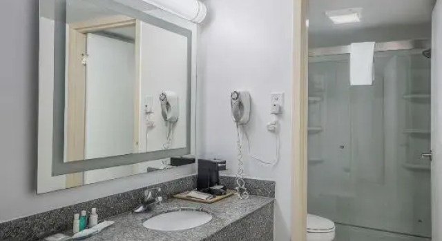 Люкс Quality Inn & Suites Conference Center Thomasville