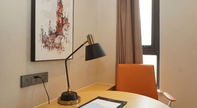 Люкс Deluxe Vienna International Hotel (Tianjin Guozhan Wuyue Plaza)