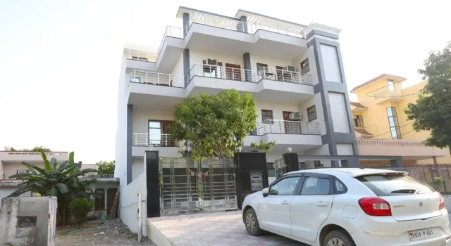 Oyo 19155 Country Stay, Book Hotel Faridabad Haryana