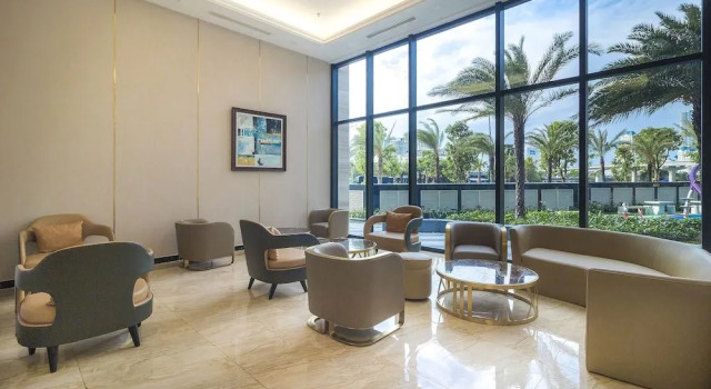 Christina's Saigon - Vinhomes Golden River, Забронировать Отель Отели Хошимина 3 звезды, рядом с Торговый центр Tax, 3*