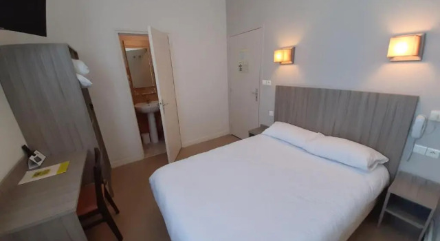 Двухместный номер Standard с видом на улицу Logis Hôtel Saint Paul