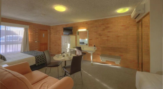Люкс Executive Cousins Motor Inn