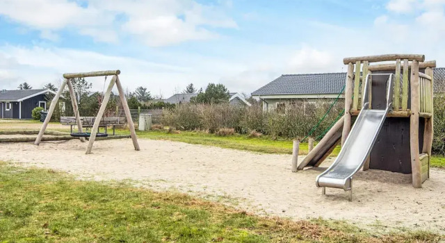 4 Star Holiday Home in Tarm, Réserver Maison de vacances Hôtels à Vestjylland avec parking, Parking