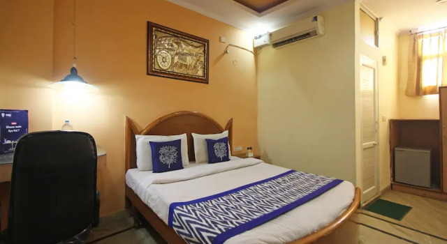 Двухместный номер Standard Hotel O Madhur Regency