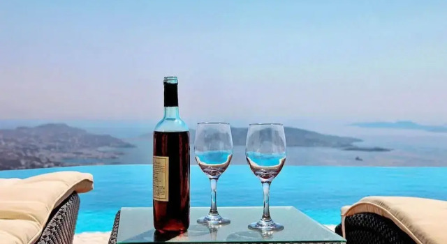 Luxury Key Mykonos 6 Bed Villa La Sirena Kastro, Забронировать Вилла Отели Миконоса 3 звезды, рядом с Meletopoulou Public Garden, 3*