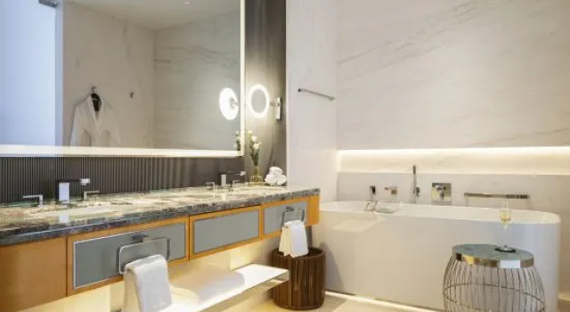 Двухместный номер Luxury с видом на залив Sofitel Haikou