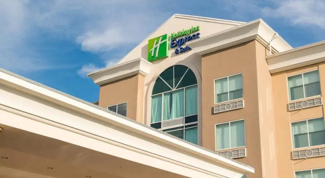 Полулюкс Holiday Inn Express & Suites Columbia-I-26 @ Harbison Blvd by IHG