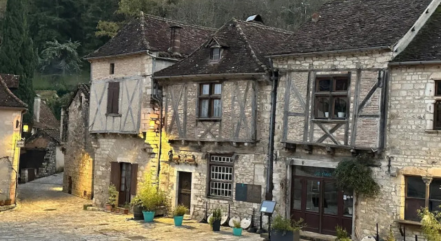 Les Hauts De Sauliès - Chambre et Table d’hôtes de charme, Rezervovat Hotel Hotely v Lot Valley s parkováním, Parkování