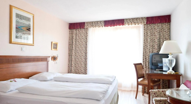 Hotel Alpenkrone, Rezervovat Hotel Wellness hotely v Filzmoos, SPA