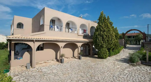 Bristol Residence ( B.Lagoon), Забронировать Отель Отели периферии Ионических островов с парковкой, Парковка